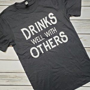 Drinks Well Graphic Tee Charcoal Grey Unisex Loose